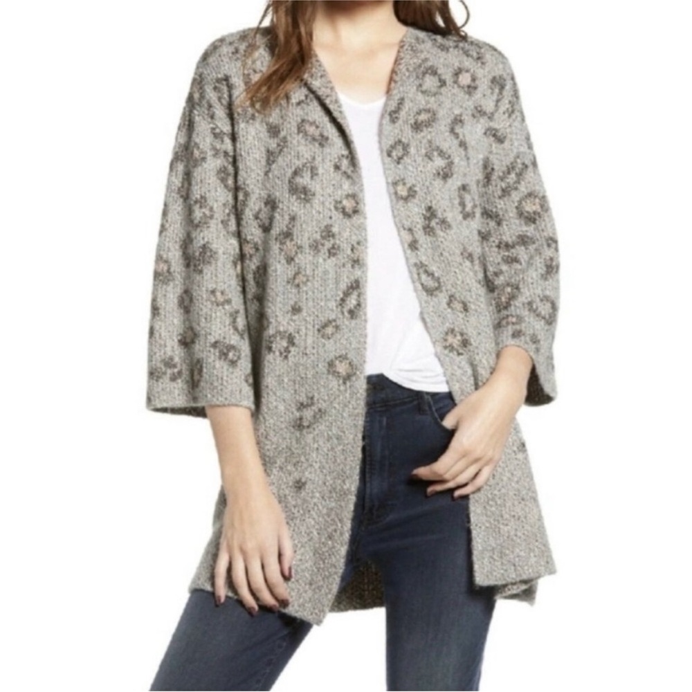Anthropologie- Cupcakes & Cashmere Gray Leopard Knit Sweater - Picture 2 of 8